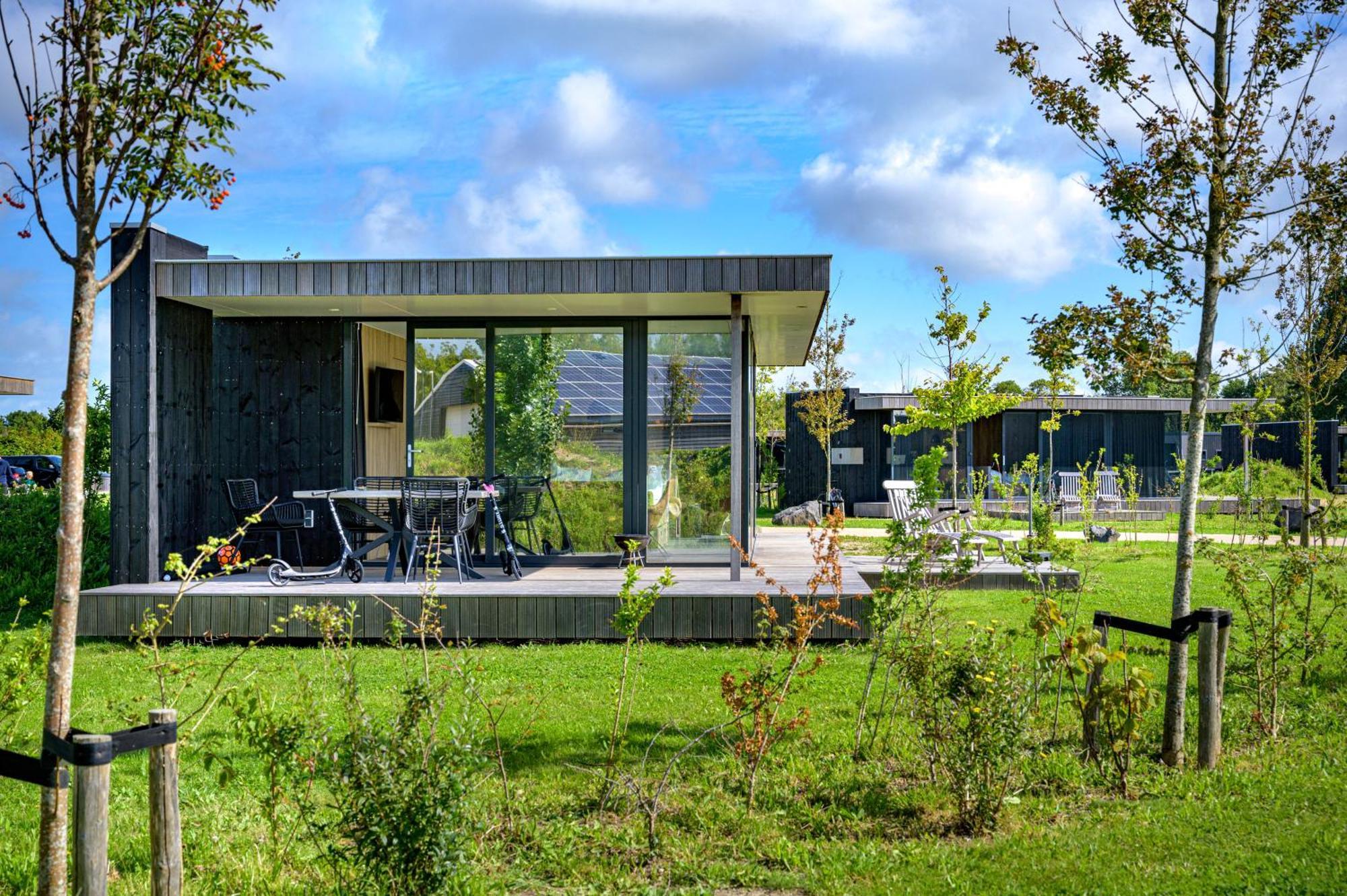 Buiten Pekelinge Oostkapelle Buitenkant foto